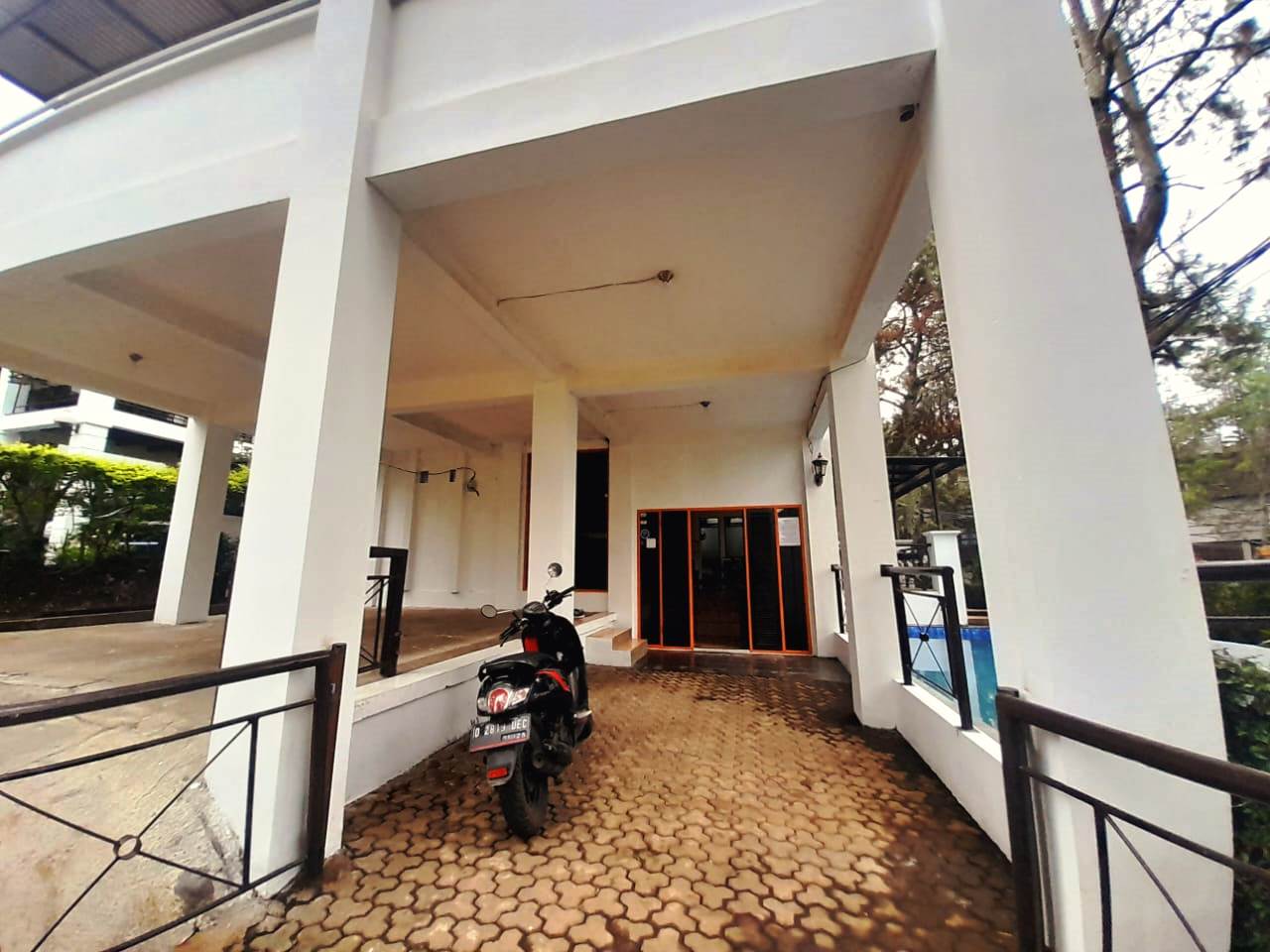 villa lembang kenari kolam renang05