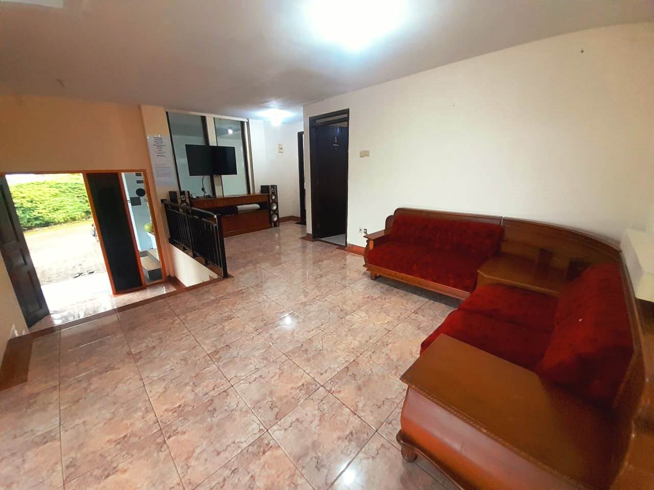 villa lembang kenari kolam renang14