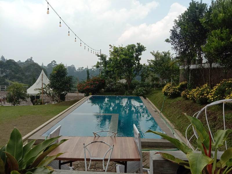 villa white hourse 1