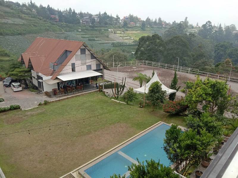 villa white hourse 16